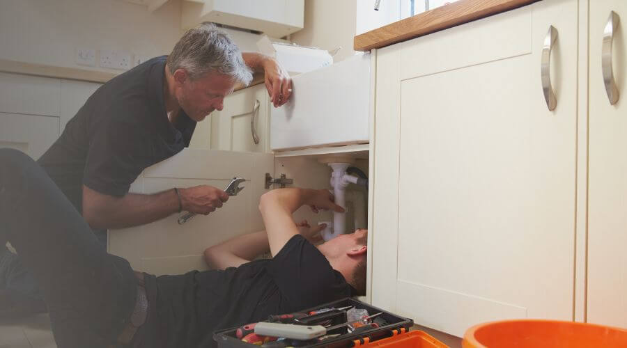 Professional burst pipe repair services in New Straitsville, OH